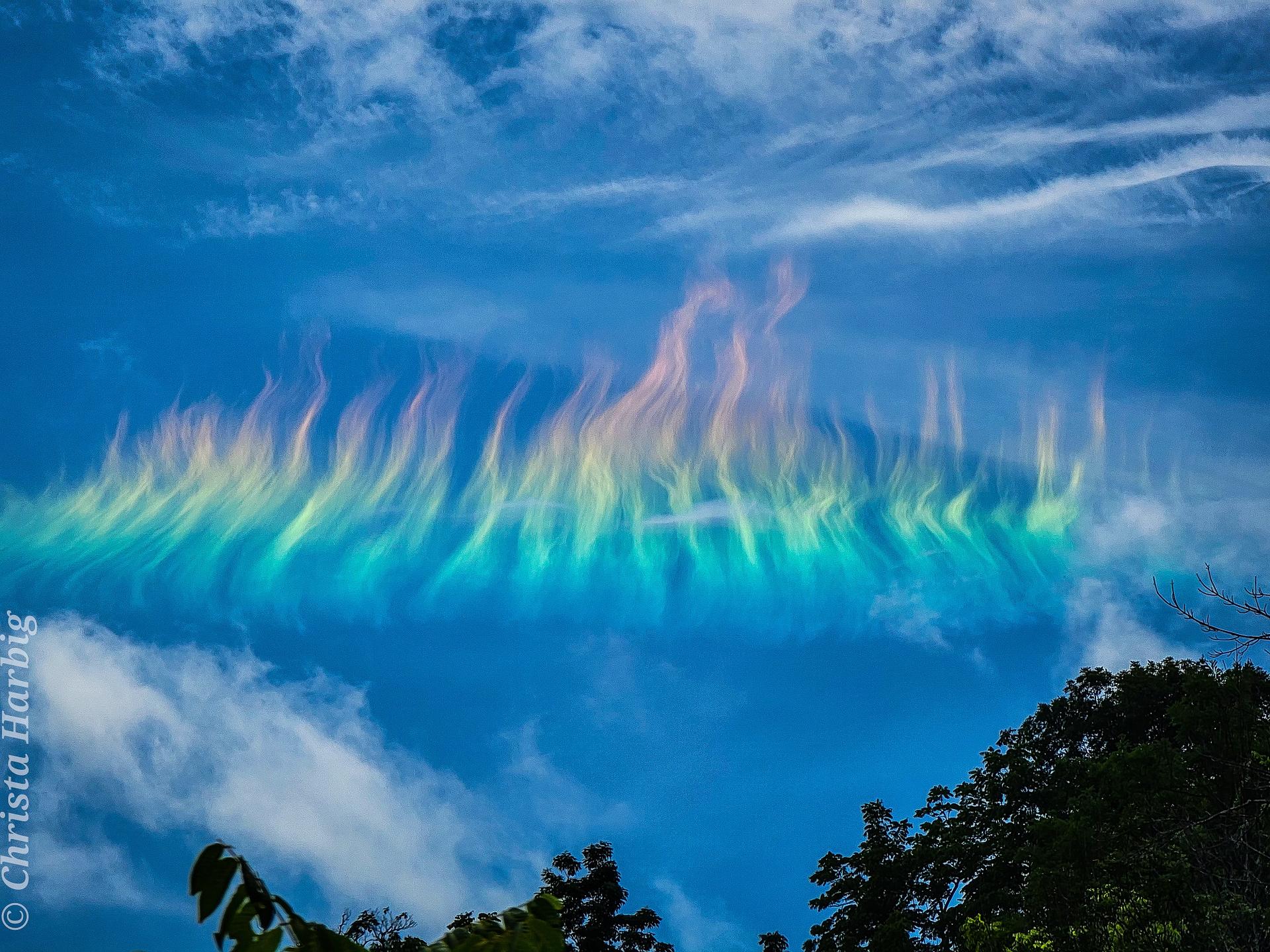 Phénomène météo extraordinaire : l'arc-en-ciel de feu